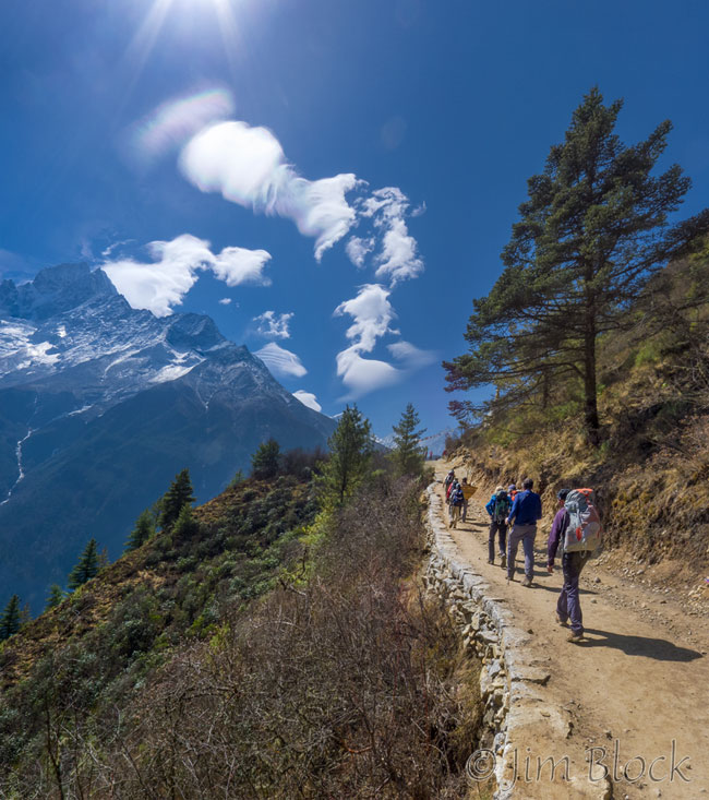 NPL-58876-Trail-to-Namche-with-clouds--Pan-(3)