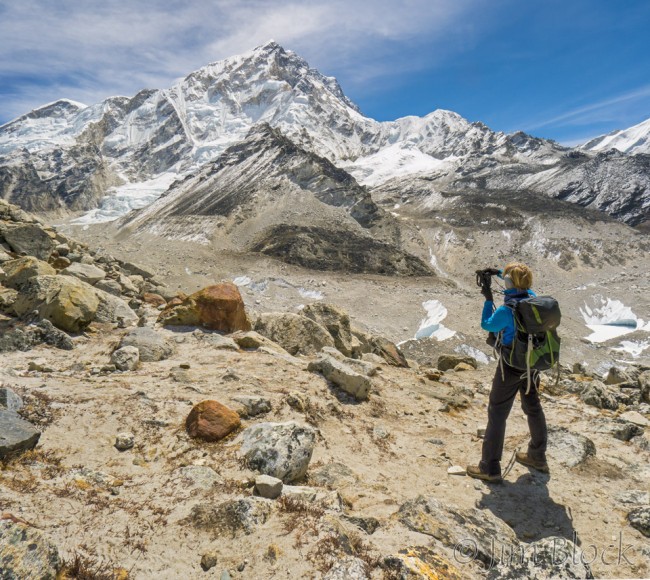 NPL-57280-Carolyn-Photographing-Nuptse-and-Khumbu-Glacier--Pan-(2)