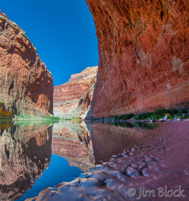 DT256--At-Redwall-Cavern--Pan-(3)