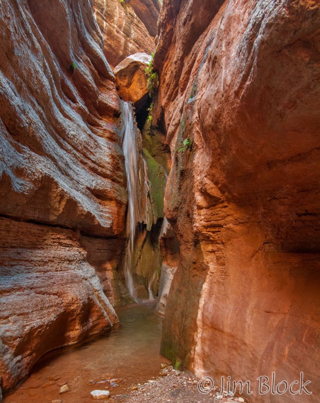 DT327J-Falls-in-Saddle-Canyon-crop