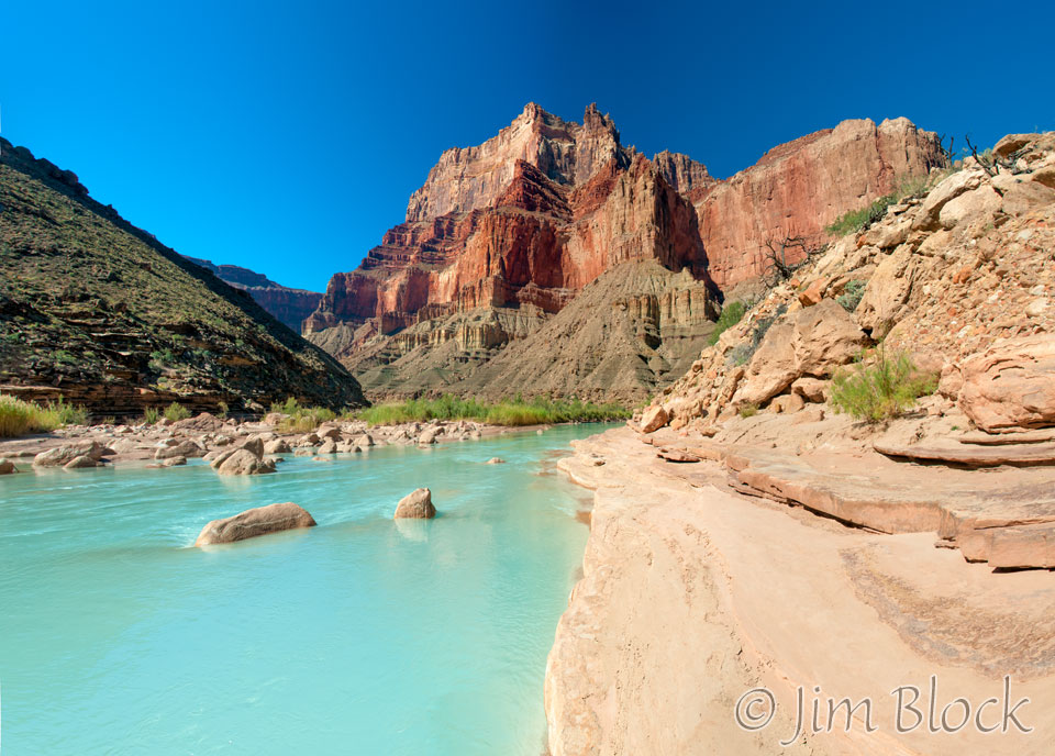 DT380--Chuar-Butte-from-the-Little-Colorado-River---Pan-(9)