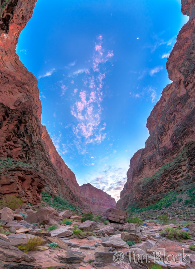 DT988-Morning-at-Below-Kanab-Camp--Pan-(4)