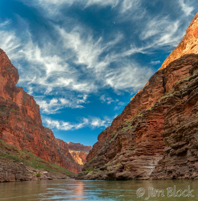 DT998--Clouds-above-the-Colorado--Pan-(3)