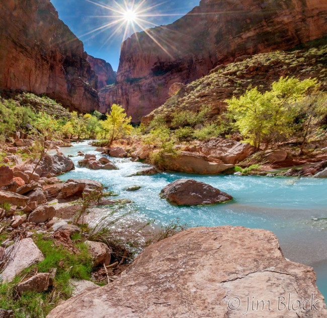 DU037-Sun-over-Havasu-Canyon--Pan-(4)-flare-removed