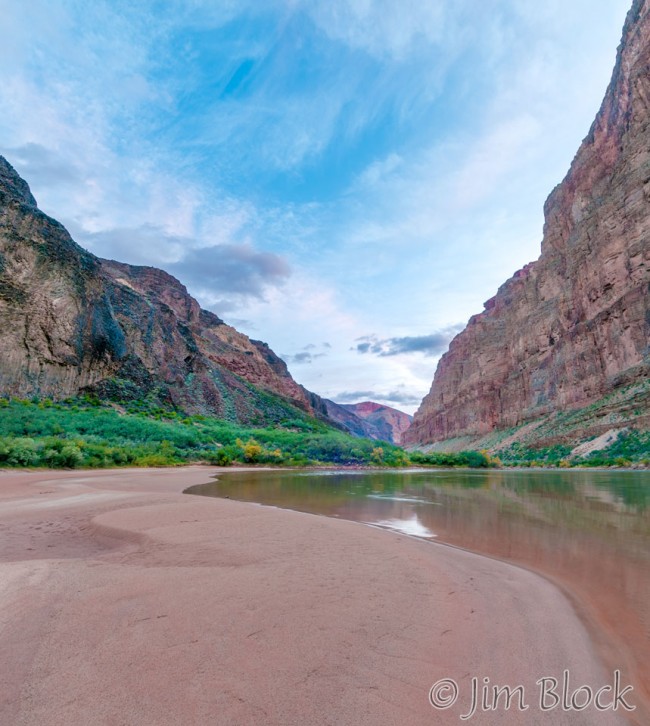 DU116-Upper-Chevron-Beach-in-the-Morning---Pan-(2)