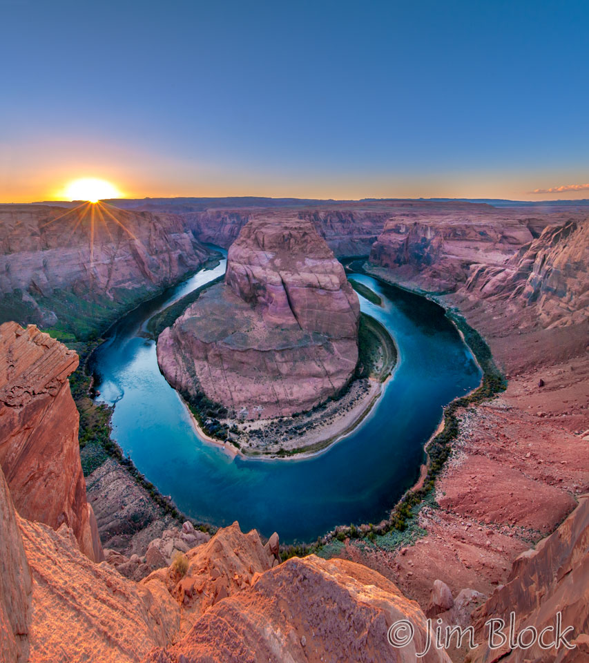 DU518C-Horseshoe-Bend-at-Sunset--Pan-(4)