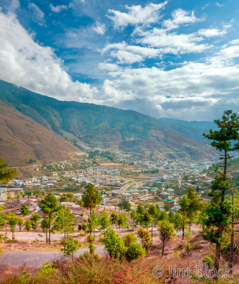 BHU-11512--Timphu-from-Kuenselphodrang-Road--crop