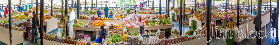 BHU-11788--Timphu-Weekend-Market-Vegetable-Section---Pan-(8)