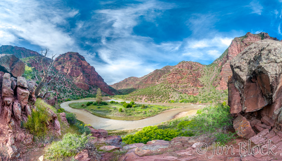 ED471---View-upstream-from-Bluff-over-Pot-Creek-Camp---Pan-(22)