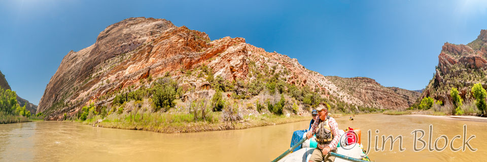 ED769--Approaching-Steamboat-Rock-on-the-Green---Pan-(13)