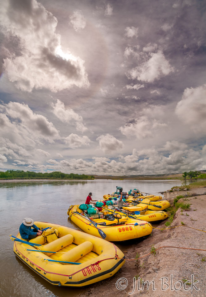 EE259--Packing-to-start-at-Deerlodge-Park---Pan(4)