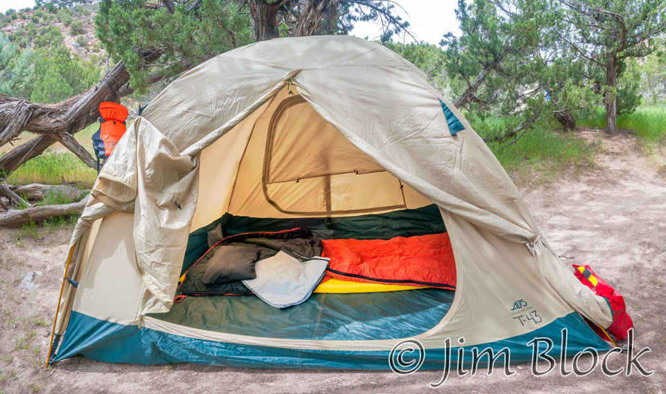 EE285--Tent-set-up-at-Anderson-Hole---Pan-(4)