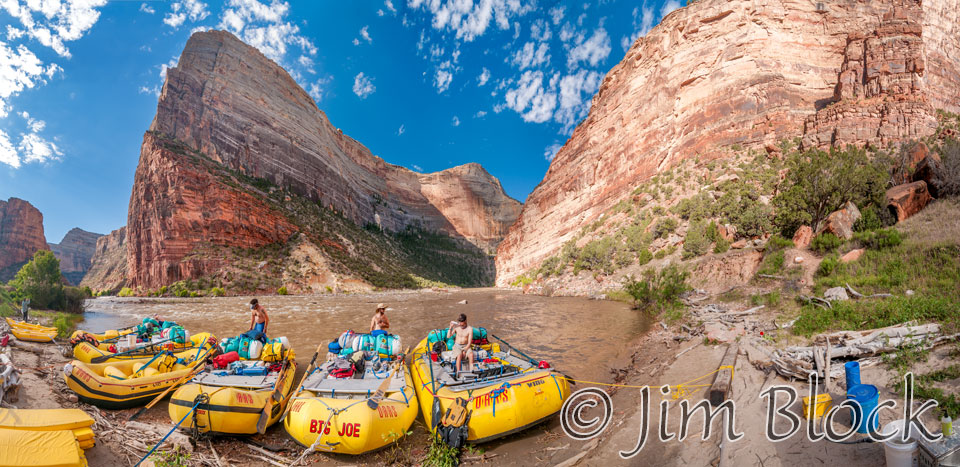 EE736--Morning-at-Warm-Springs-Camp---Pan-(8)