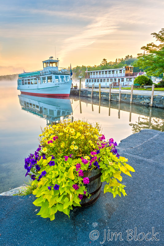 EF659-Boats-and-flowers