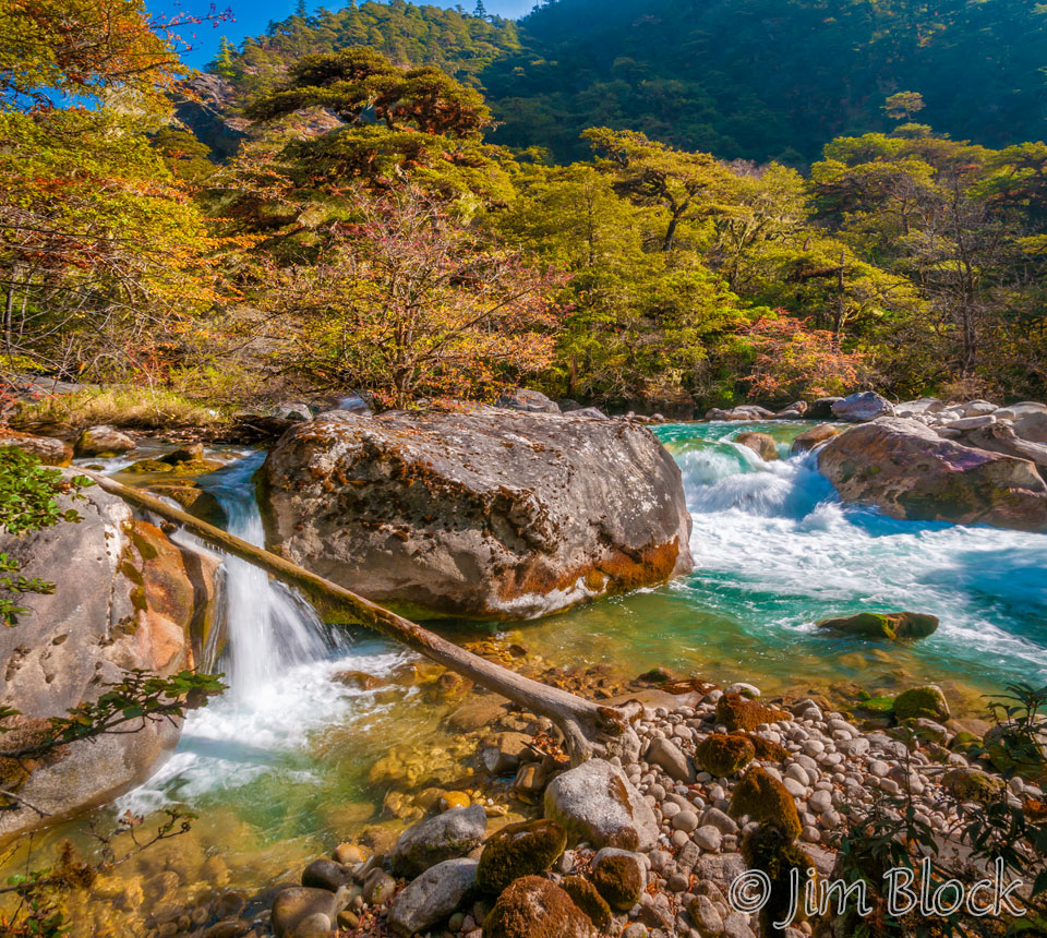 BHU-8873--Falls-along-Paro-Chhu----Pan-(3)