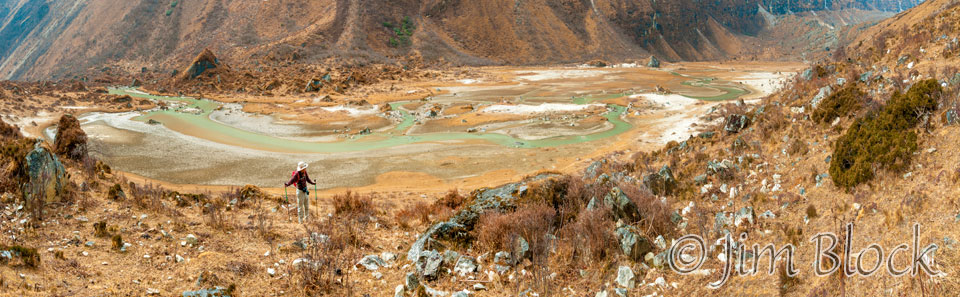 BHU-9360--Stephen-hiking-along-the-Paro-Chhu---Pan-(5)