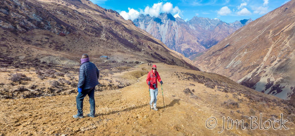 BHU-10255A,B--Climbing-above-lunch-spot