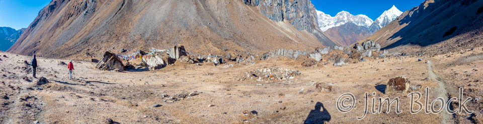 BHU-9568--Stephen-and-Phub-approaching-Tsho-Phu---Pan-(5)