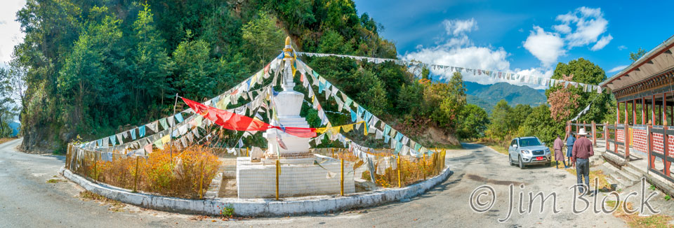BHU-6125--Trongsa-Overview-Stupa---Pan-(4)