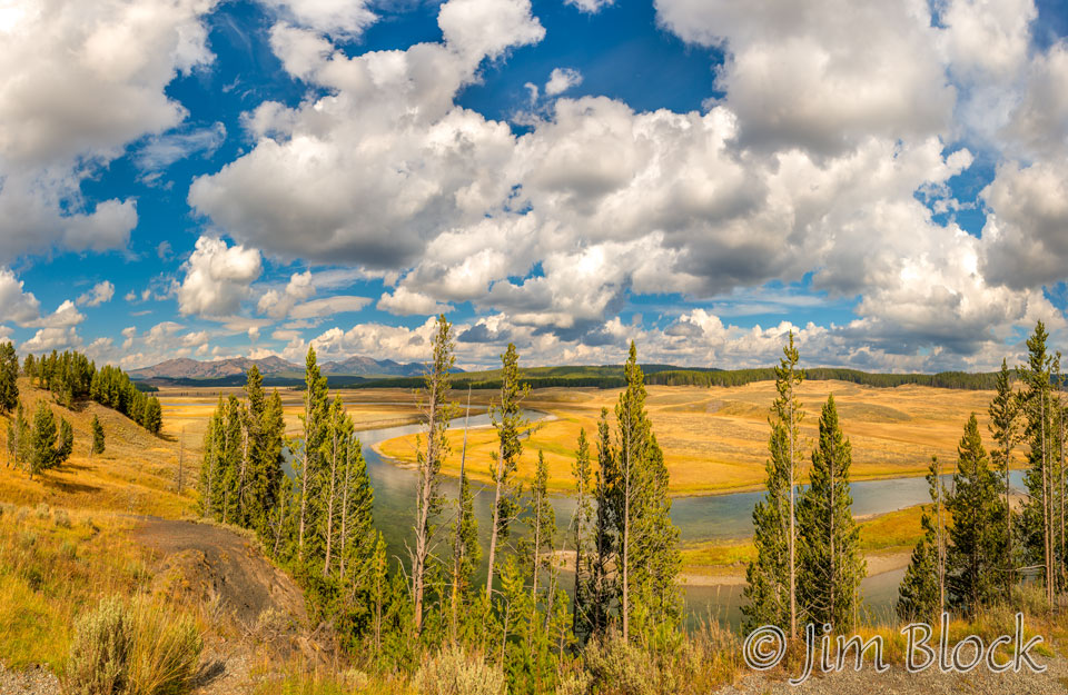 DY018--Yellowstone-River-south-of-Canyon---Pan-(5)