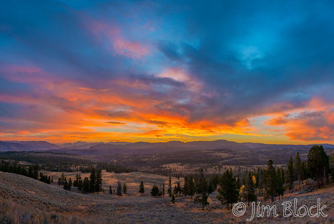 DY052C,F,I,M--Haden-Valley-Sunrise